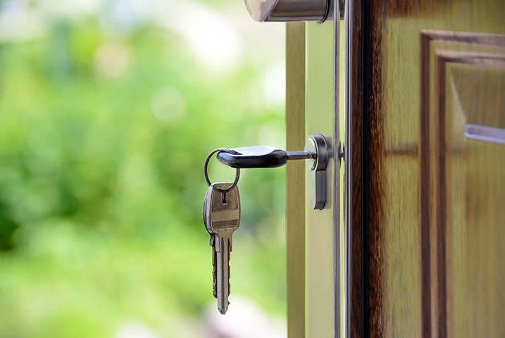A2B Locks are able to provide local locksmiths in Grove Park to repair your broken locks. 